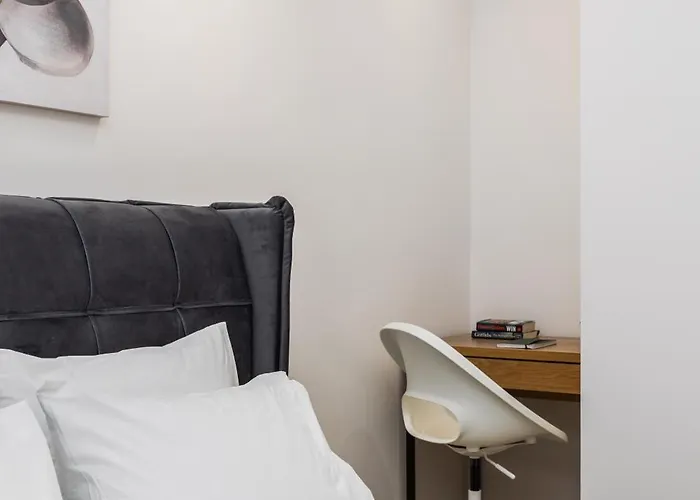 Solange By Halu! 2-bd Next To Metro Station * Salonicco