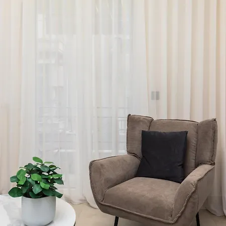Apartmán Solange By Halu! 2-bd Next To Metro Station Soluň