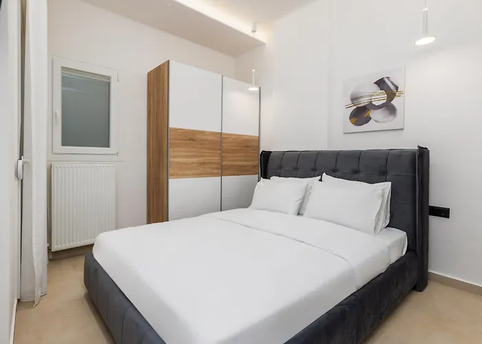 Solange By Halu! 2-bd Next To Metro Station * 塞萨洛尼基